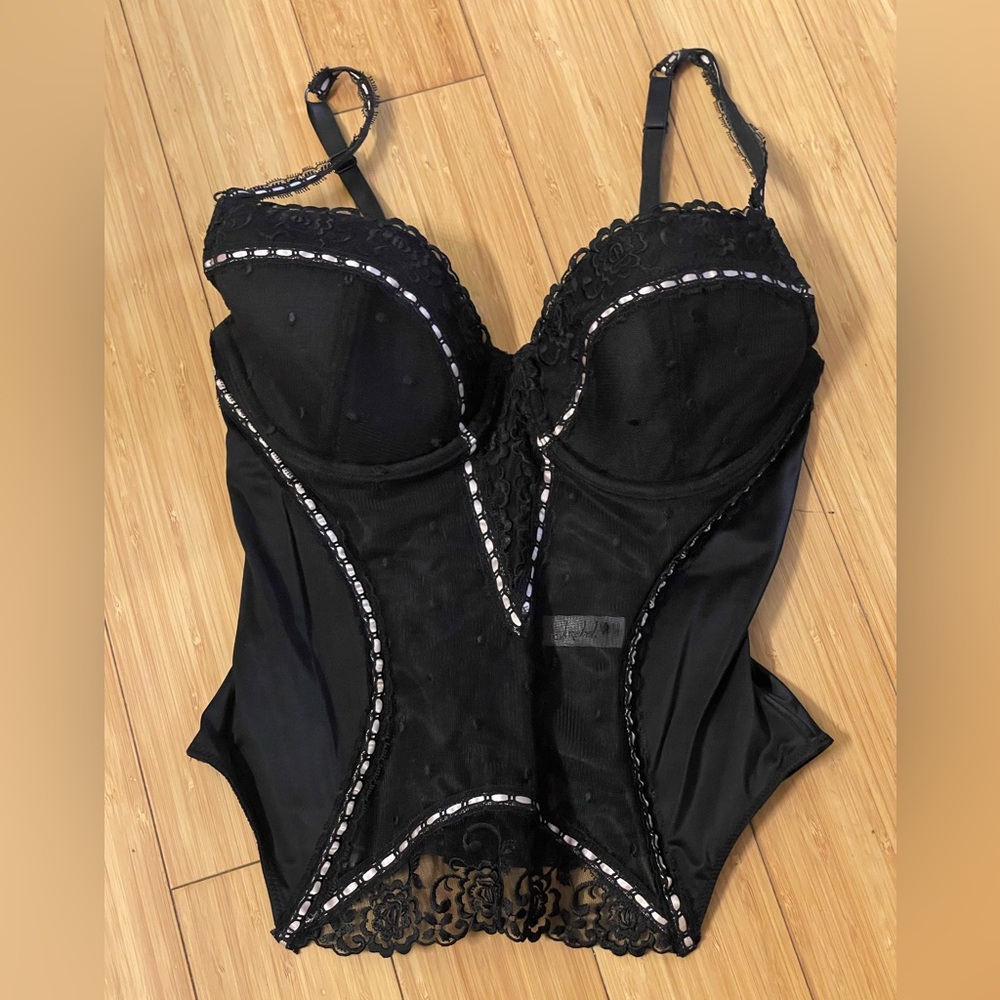 Jezebel Black Bustier Lingerie size 34D